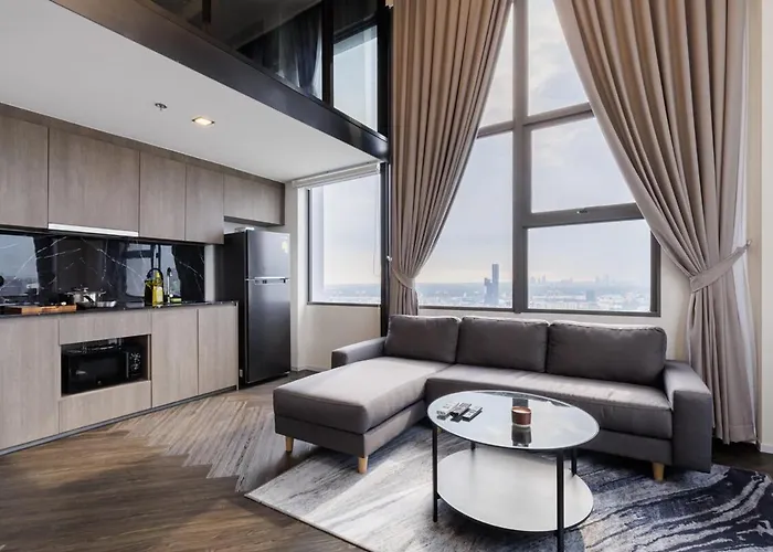 Spacious Luxury Loft Condo- Super Views! 5 Min Bts Apartment Bangkok